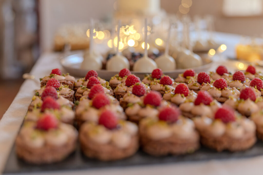 Dessertbuffet bei einer Hochzeit im Bräuhaus Schwarzach